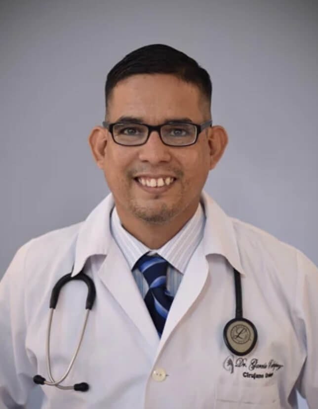 Dr. Denis García – Urologist in Rivas, Nicaragua