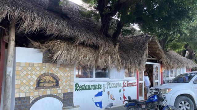 Pizzería La Terraza – Authentic Wood-Fired Pizza in San Juan del Sur, Nicaragua