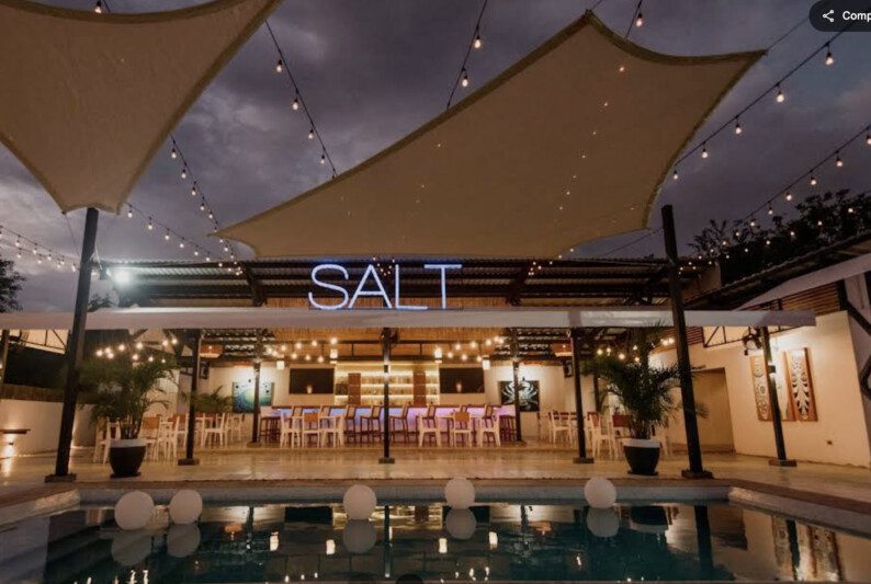 Frontage and Outdoor seating at Salt Bar Nicaragua overlooking the Pacific Ocean in San Juan del Sur
