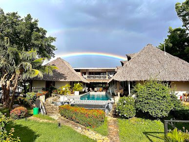 Casa De Olas Hostel's infinity pool overlooking the Pacific Ocean in San Juan del Sur, Nicaragua
