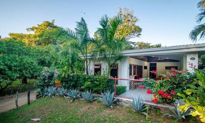 Mar y Sol Beach House – Beachfront vacation rental with private pool in San Juan del Sur, Nicaragua