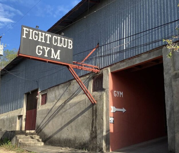 Fight Club Gym San Juan del Sur – Interior view featuring boxing ring and fitness equipment