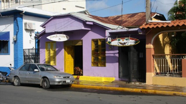 Exterior view of Casa Romano Hostel in San Juan del Sur, Nicaragua