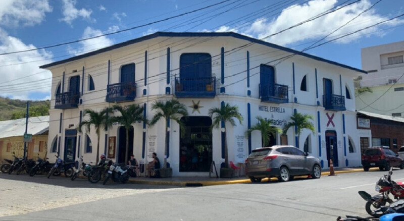 Hotel Estrella – Beachfront Budget Hotel with Ocean Views & Pet-Friendly Stays in San Juan del Sur