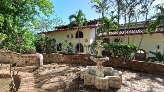 Exterior view of Casa Madroño with panoramic ocean views in San Juan del Sur, Nicaragua
