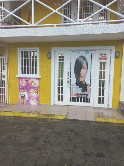 Sol y Luna Hair Salon, Nails & Spa – Comprehensive beauty and wellness services in San Juan del Sur, Nicaragua