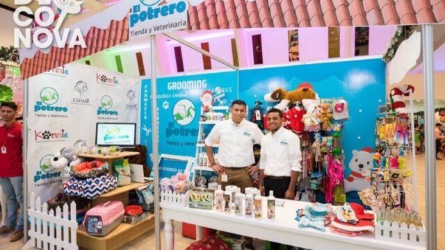 Exterior view of Tienda y Veterinaria El Potrero in Managua, Nicaragua