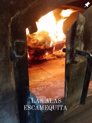 Las Alas Wood-fired oven in Escamequita, Nicaragua – jungle retreat with pickleball and family adventures