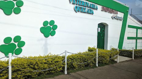 Exterior view of Veterinaria Quezada in Managua, Nicaragua