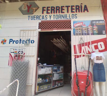 Ferretería Tuercas y Tornillos hardware store with fastener display in San Juan del Sur