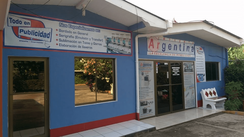 Shopfront of Imprenta Argentina Printers