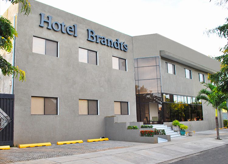 Hotel Brandt Ejecutivo Colonial Los Robles