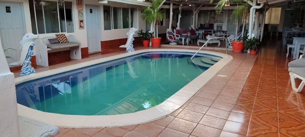 Hotel Ivania’s