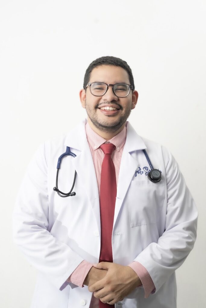 Dr. Augusto Somarriba – Internista