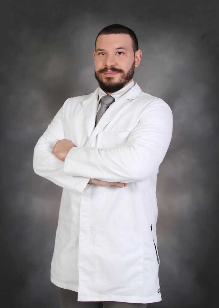 Dr. René Zuniga-Médico internistas en Managua, Nicaragua