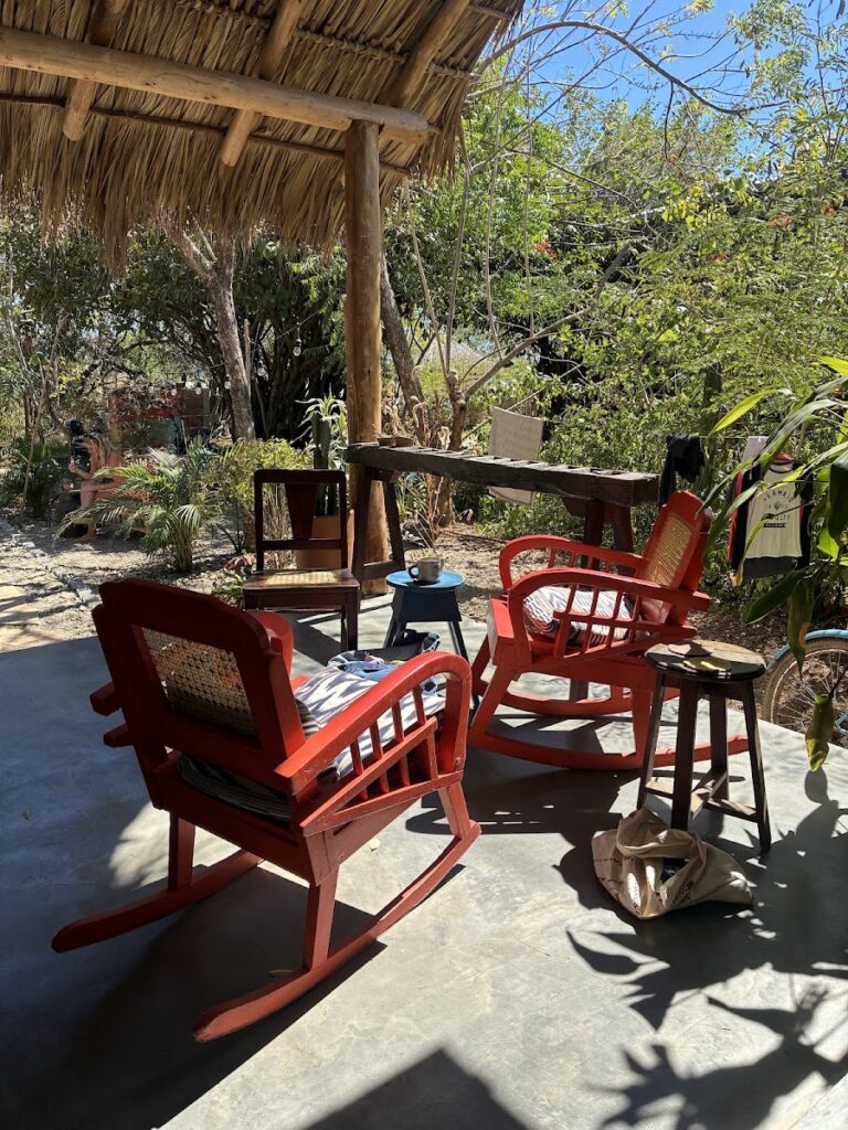 El Chante – Coffee Shop & Store