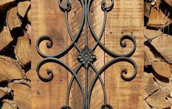 Hierro Y Madera Furniture