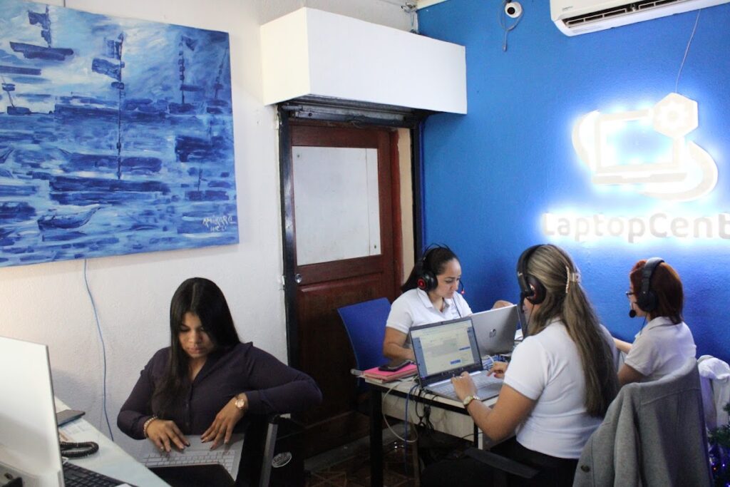 Laptop Center