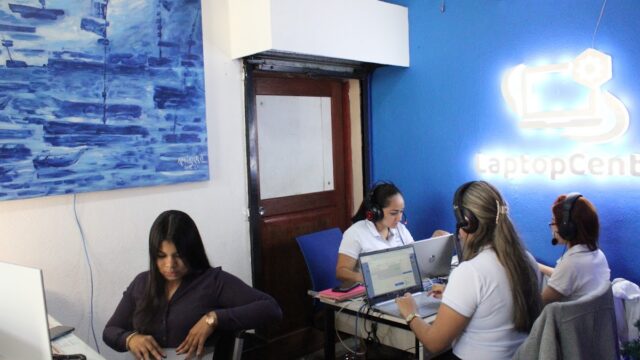Laptop Center