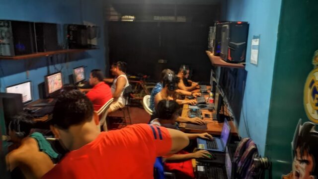 PLAYHARD