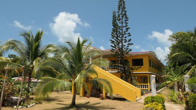 Sunshine Hotel, Little Corn Island