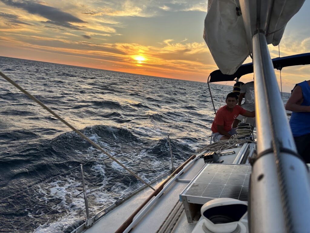 Tutti di Mare Sailboat Tours