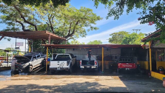 Auto Lavado El Madroño