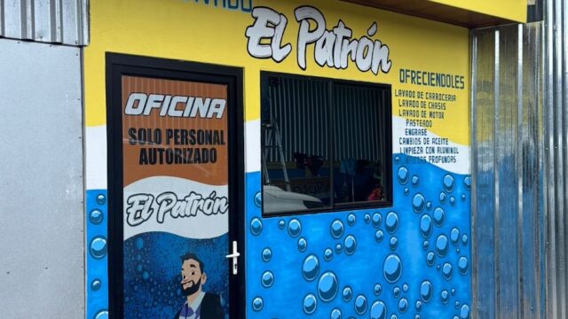 Auto lavado el patrón