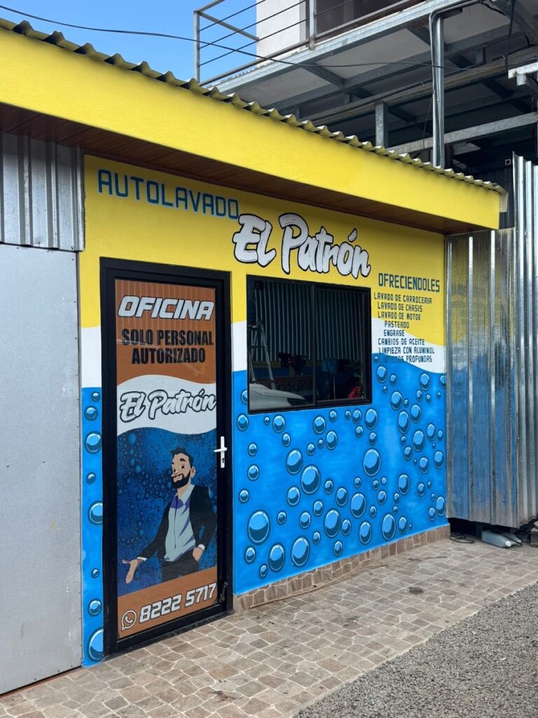Auto lavado el patrón