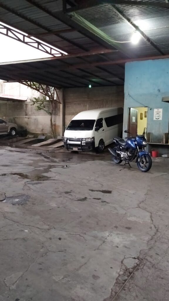 AUTO WASH CHAPULIN