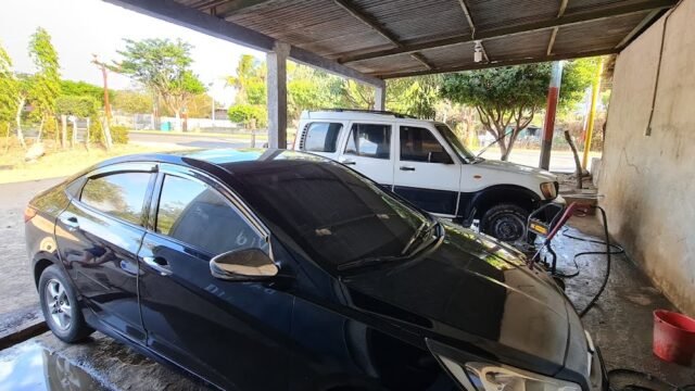 El Chino Car Wash